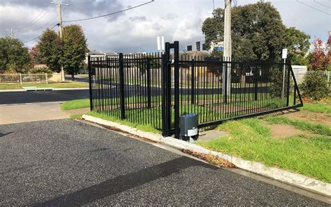 cantilever gates for sale